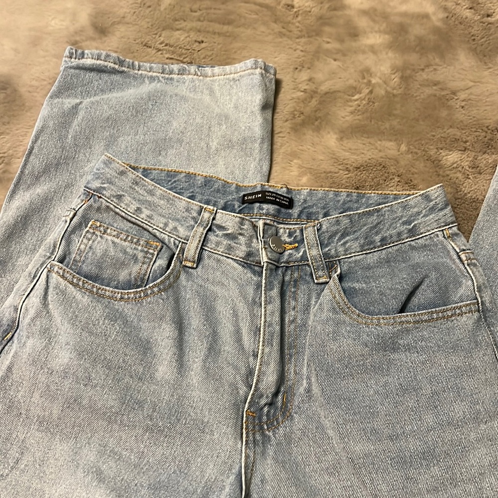 Wide leg high rise jeans size 2